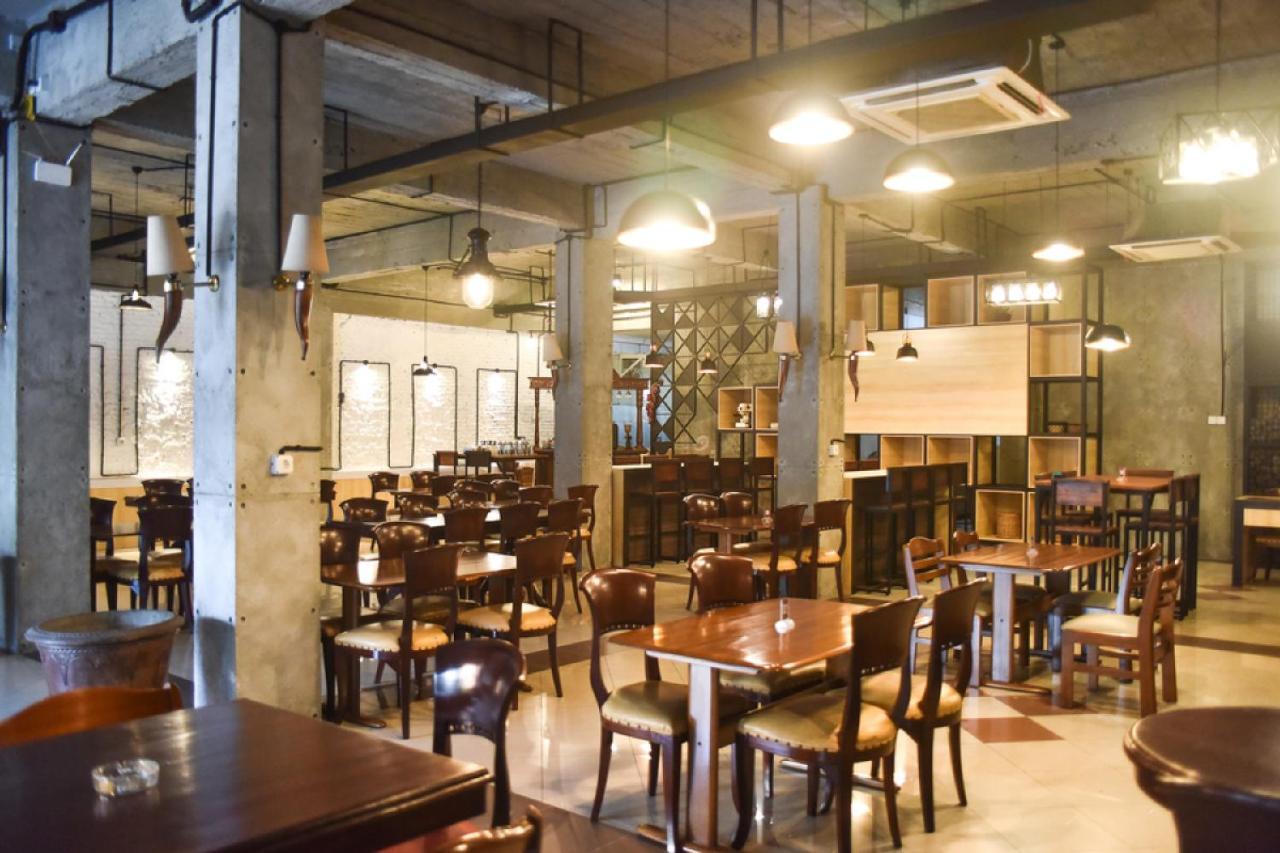 Reddoorz Near Kampung Warna Warni Hotel Malang Ngoại thất bức ảnh